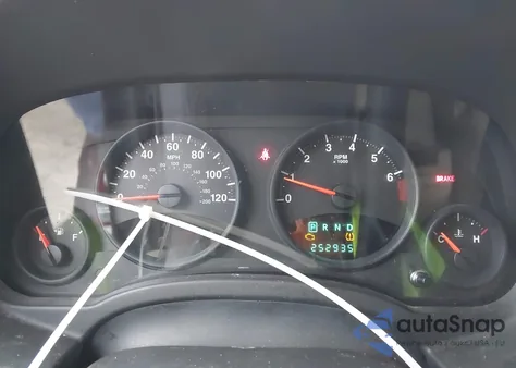 2013 Jeep Patriot Sport z USA, uszkodzony, nr VIN 1C4NJPBA8DD187133